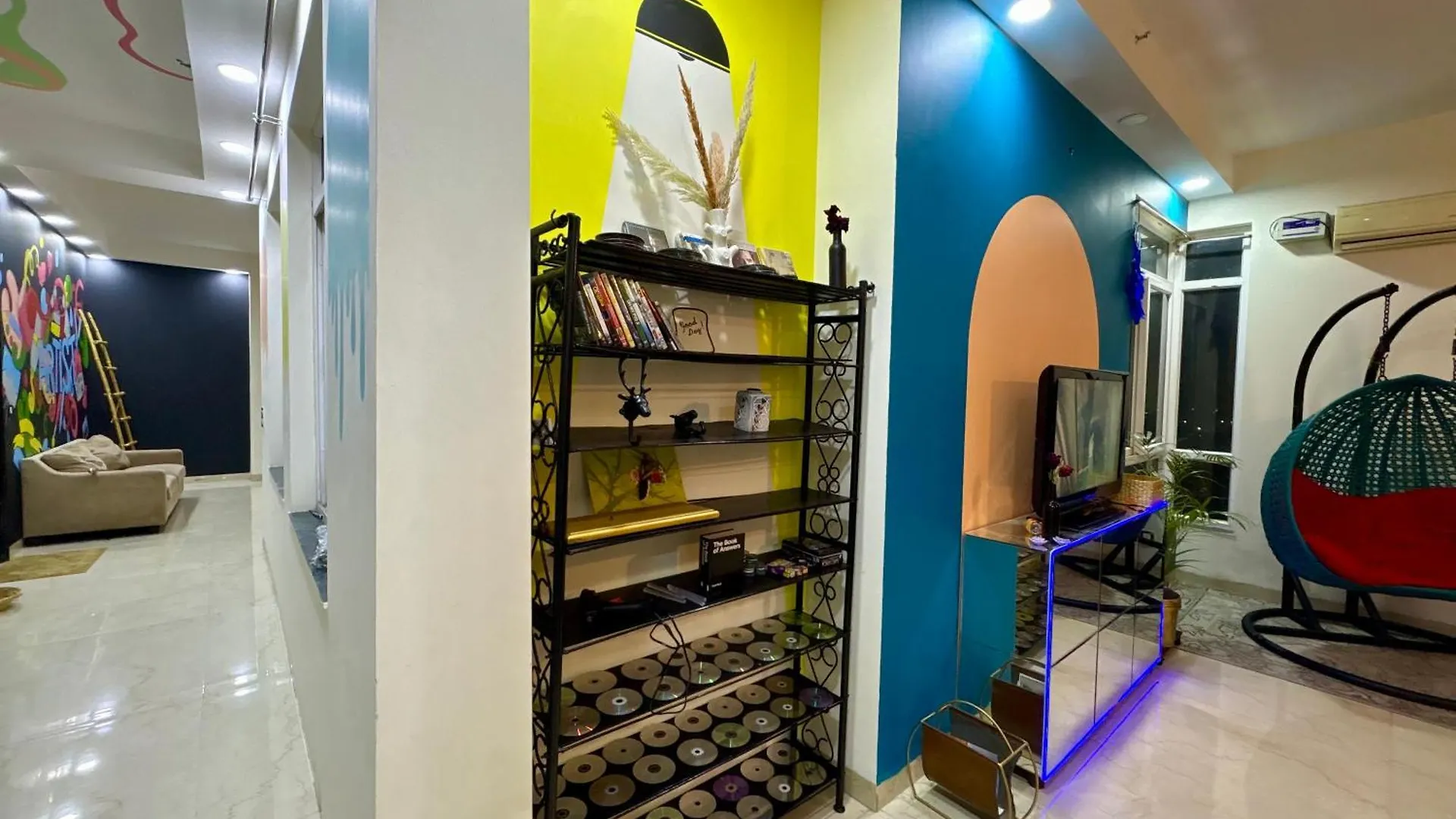 Two Passangers Room In Penthouse غورغاون